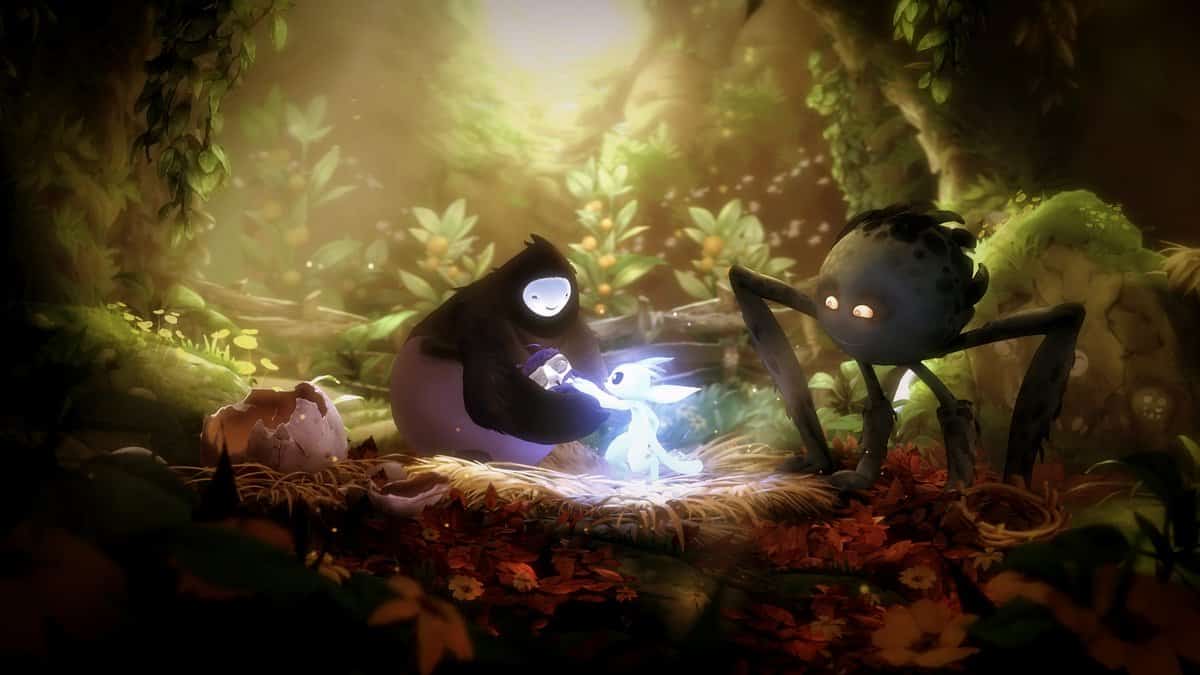 Scène d'Ori and the Will of the Wisps : l'esprit lumineux Ori entouré de ses compagnons dans un nid, au cœur de la forêt.